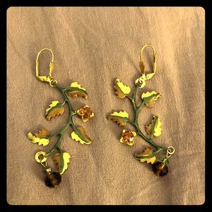 Leaf earrings🍂🍃
